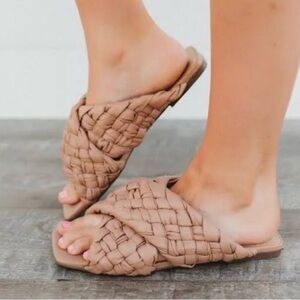 Woven Slide Sandals - Taupe Women's Comfort Slides